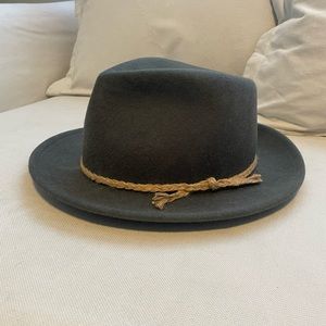 Goorin Bros Hat - charcoal - size medium